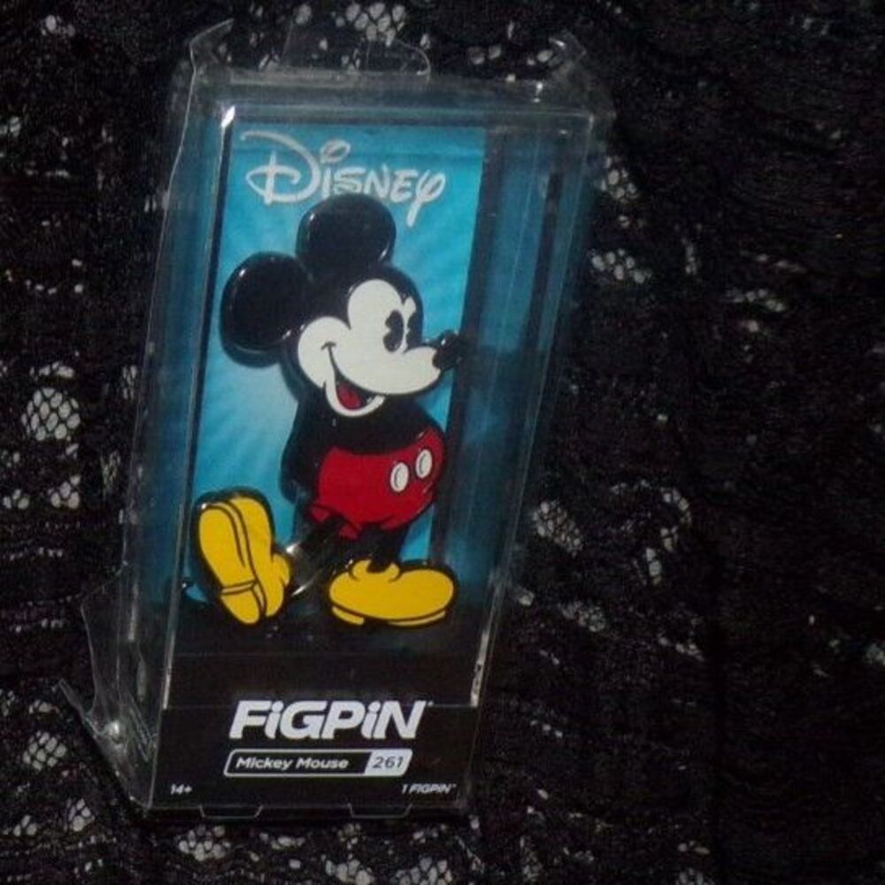 Figpin Disney Classic Mickey Mouse Collectible Pin #261 new in box